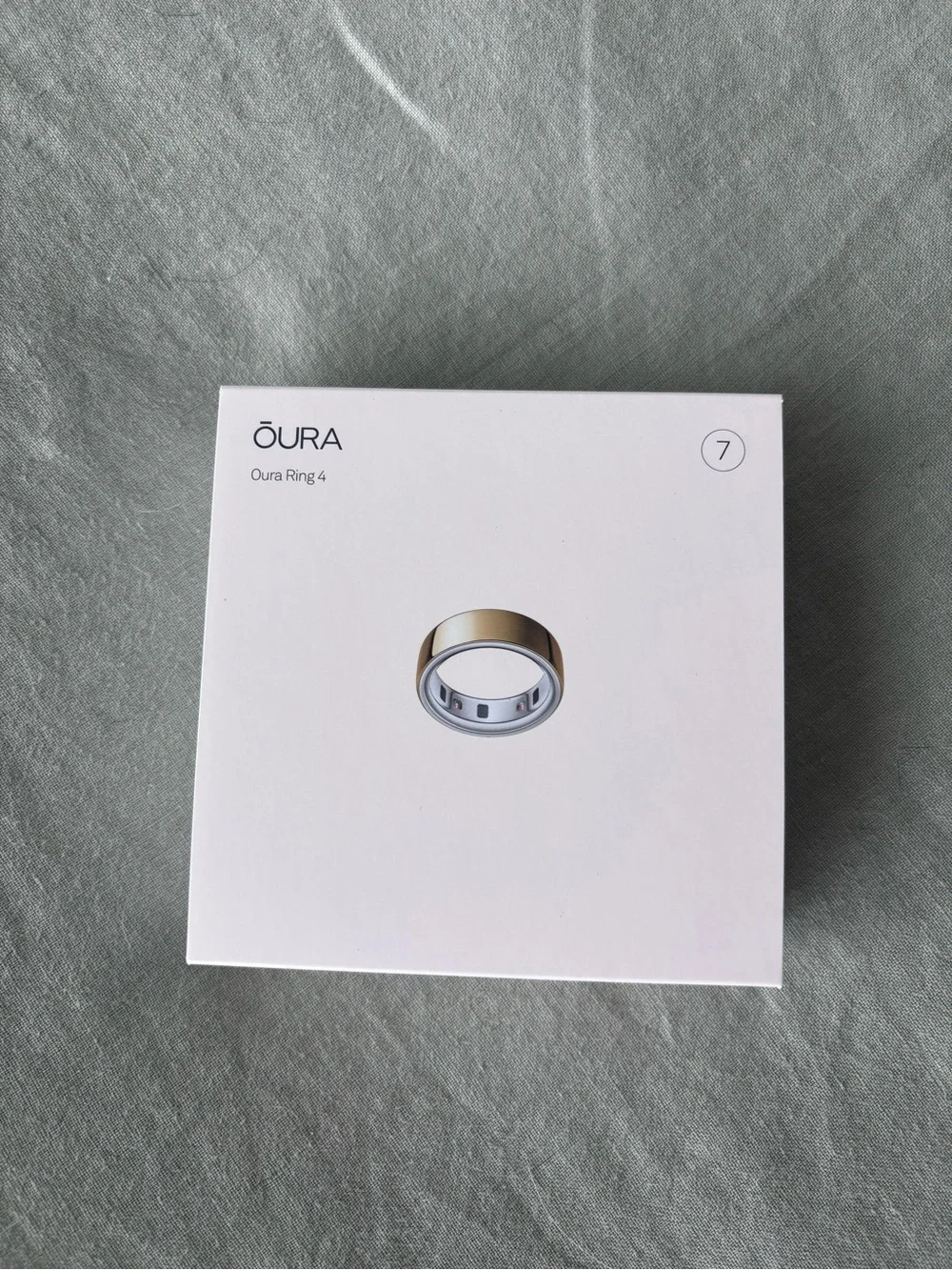 Oura Ring 4 Gold Size 7 SEALED IN BOX